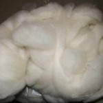 White 100% Bluefaced Leicester Roving White 100% Bluefaced Leicester Roving